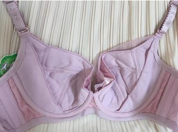 为什么发育期的女生要选择纯棉文胸？纯棉文胸