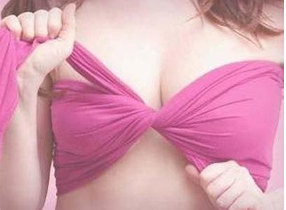 为什么发育中的女生也会有黑色的乳头和乳晕？